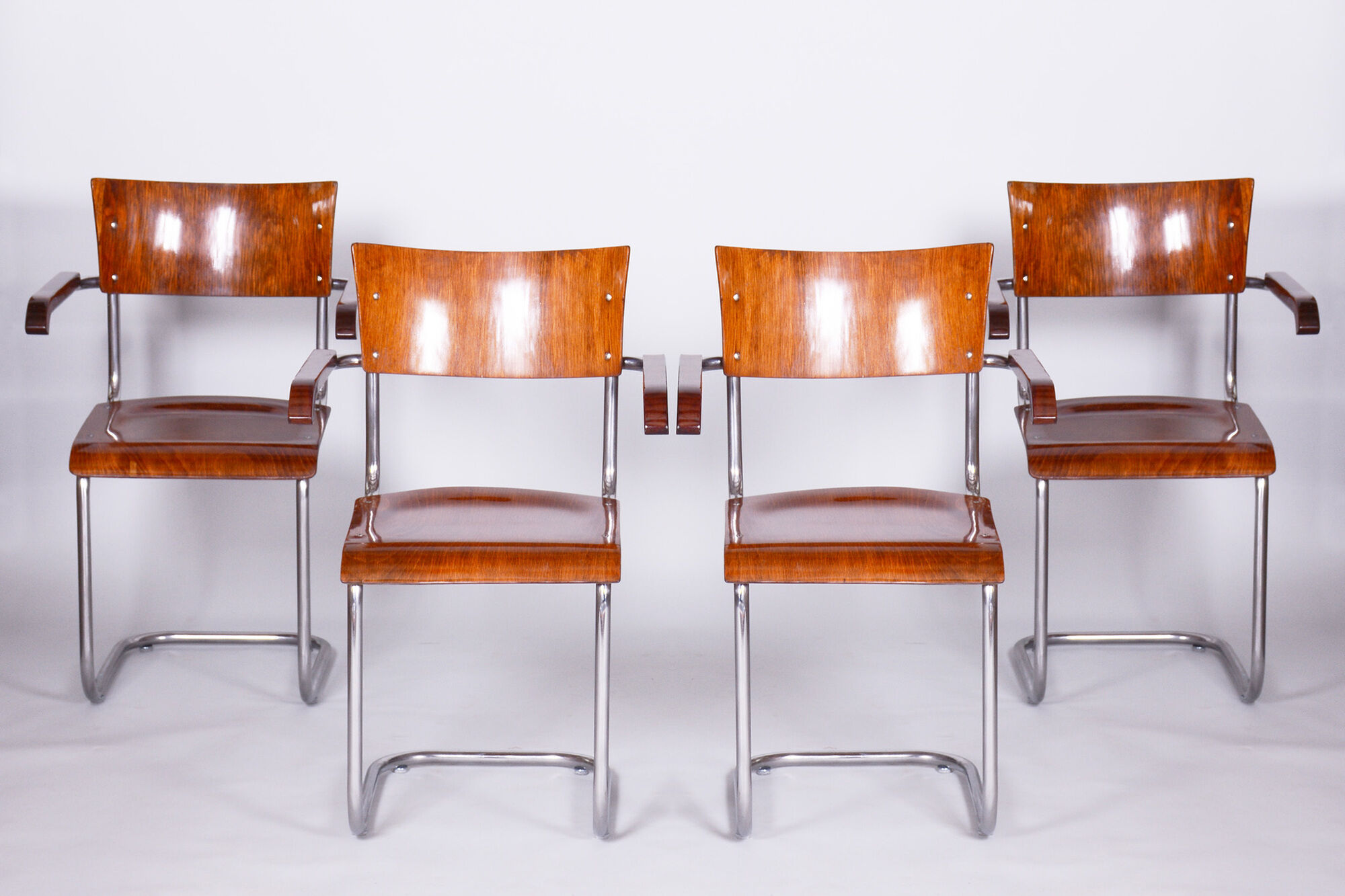 Set Of 4 Restored Bauhaus Beech Armchairs Designed by Mart Stam, 1930s, Czechia, High Gloss