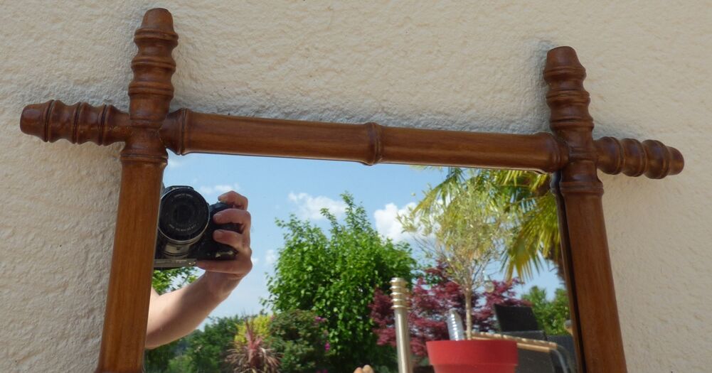 Mirror with turned wooden frame imitation bamboo