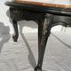 Table basse avec plateau marbre brèche