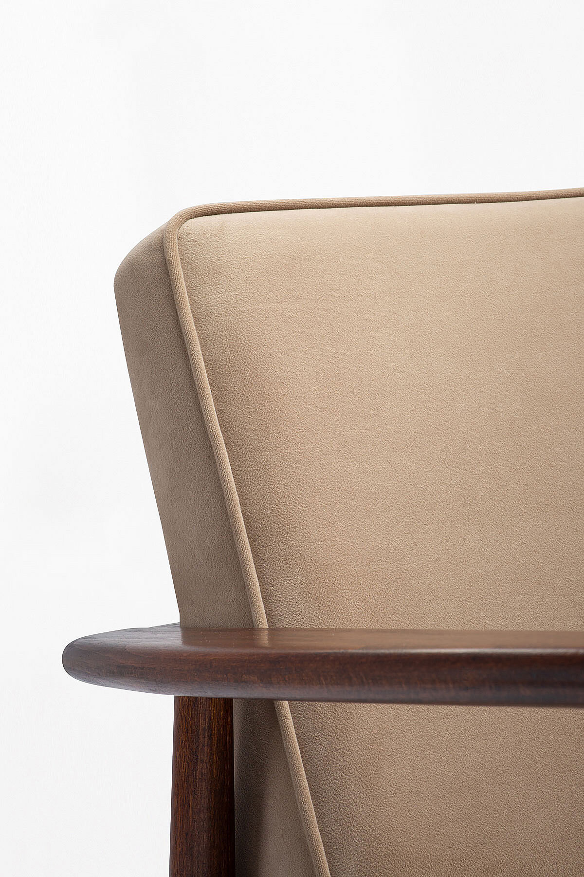 Paire de fauteuils GFM des années 1960