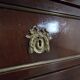 Commode de style Louis XVI en acajou