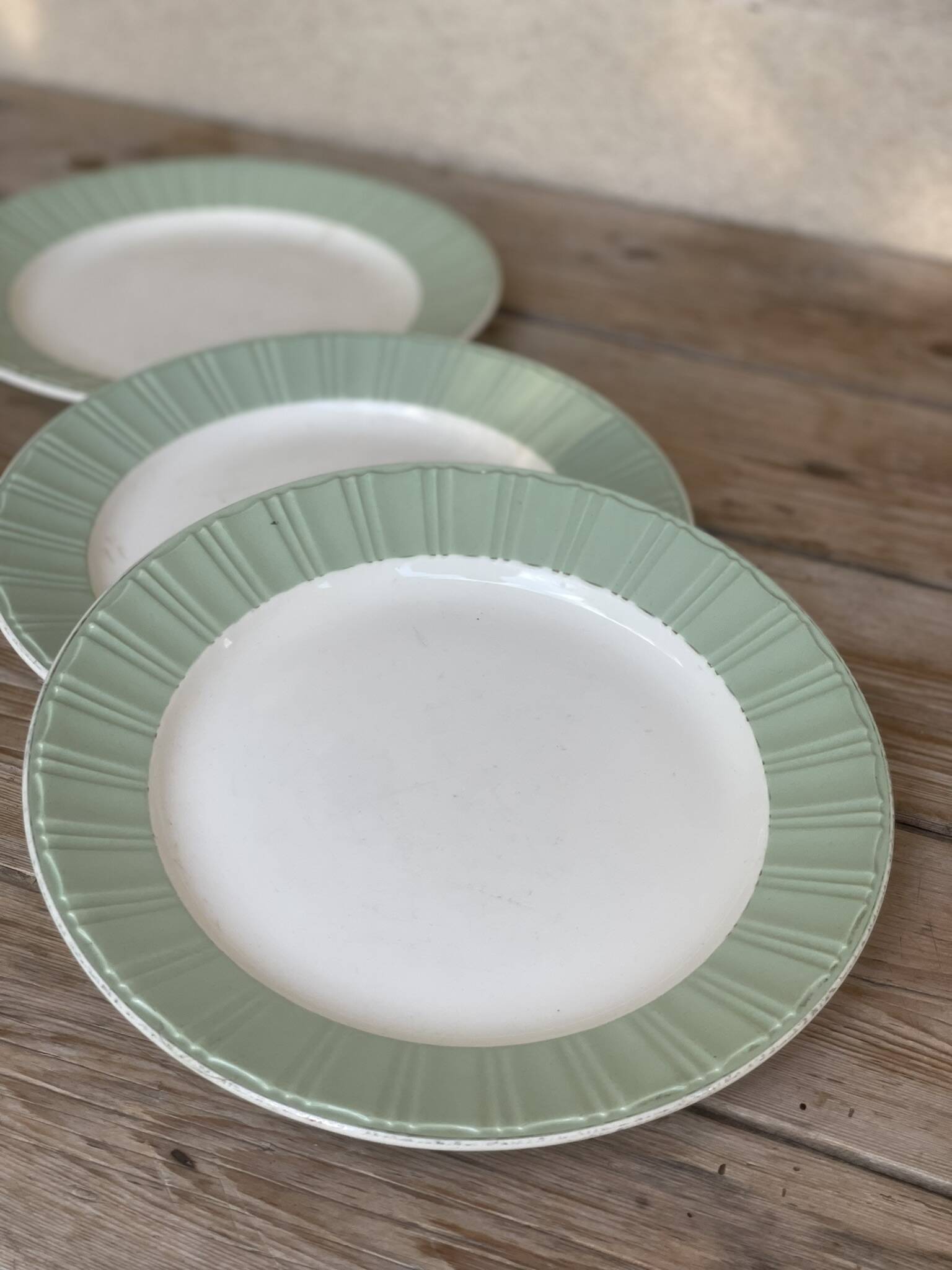 3 Villeroy and Boch flat plates