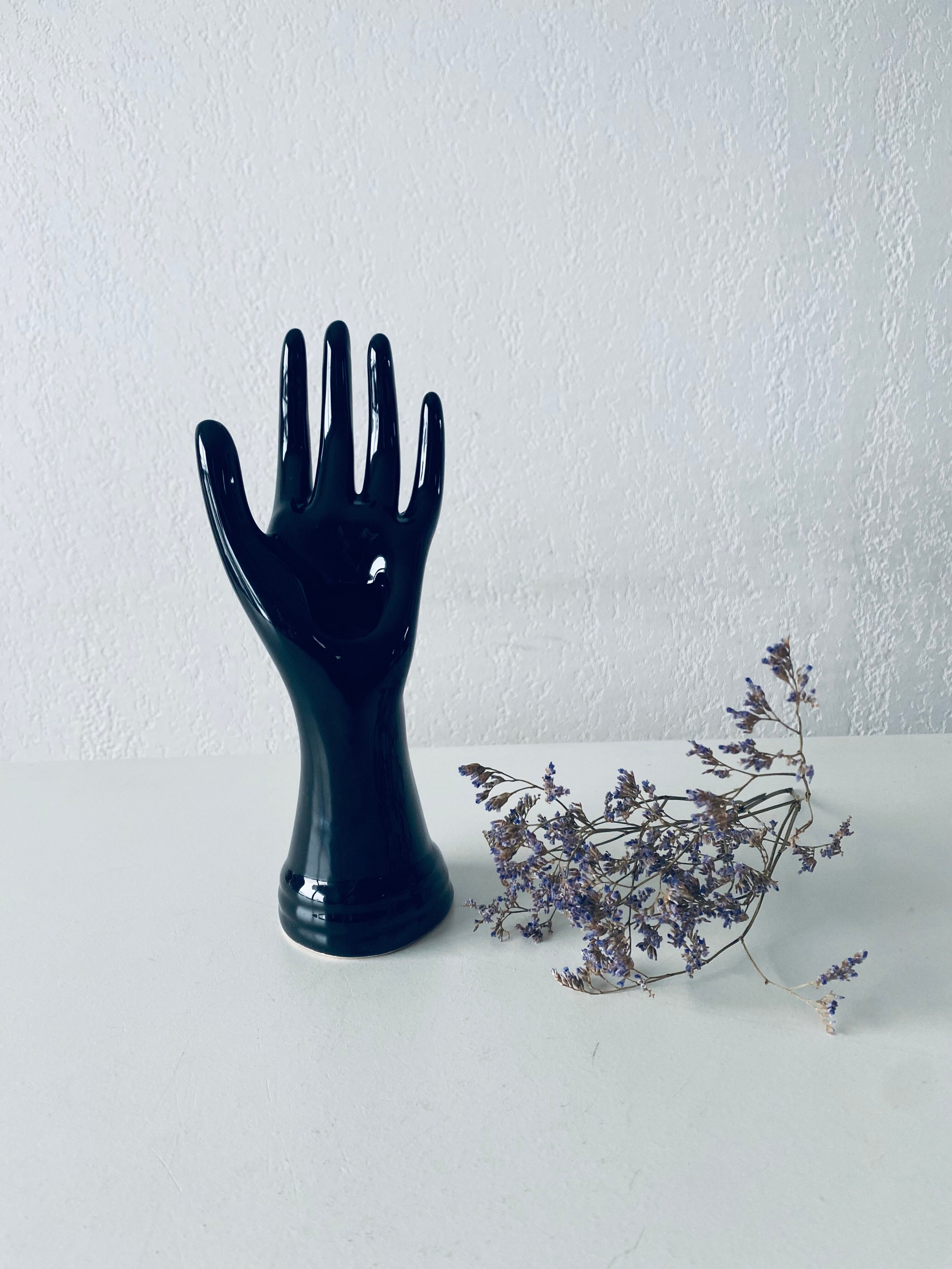 Ceramic vase and jewelry holder