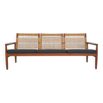 Hans Olsen for Brdr Juul Kristensen, rattan backed sofa, Denmark 1950s