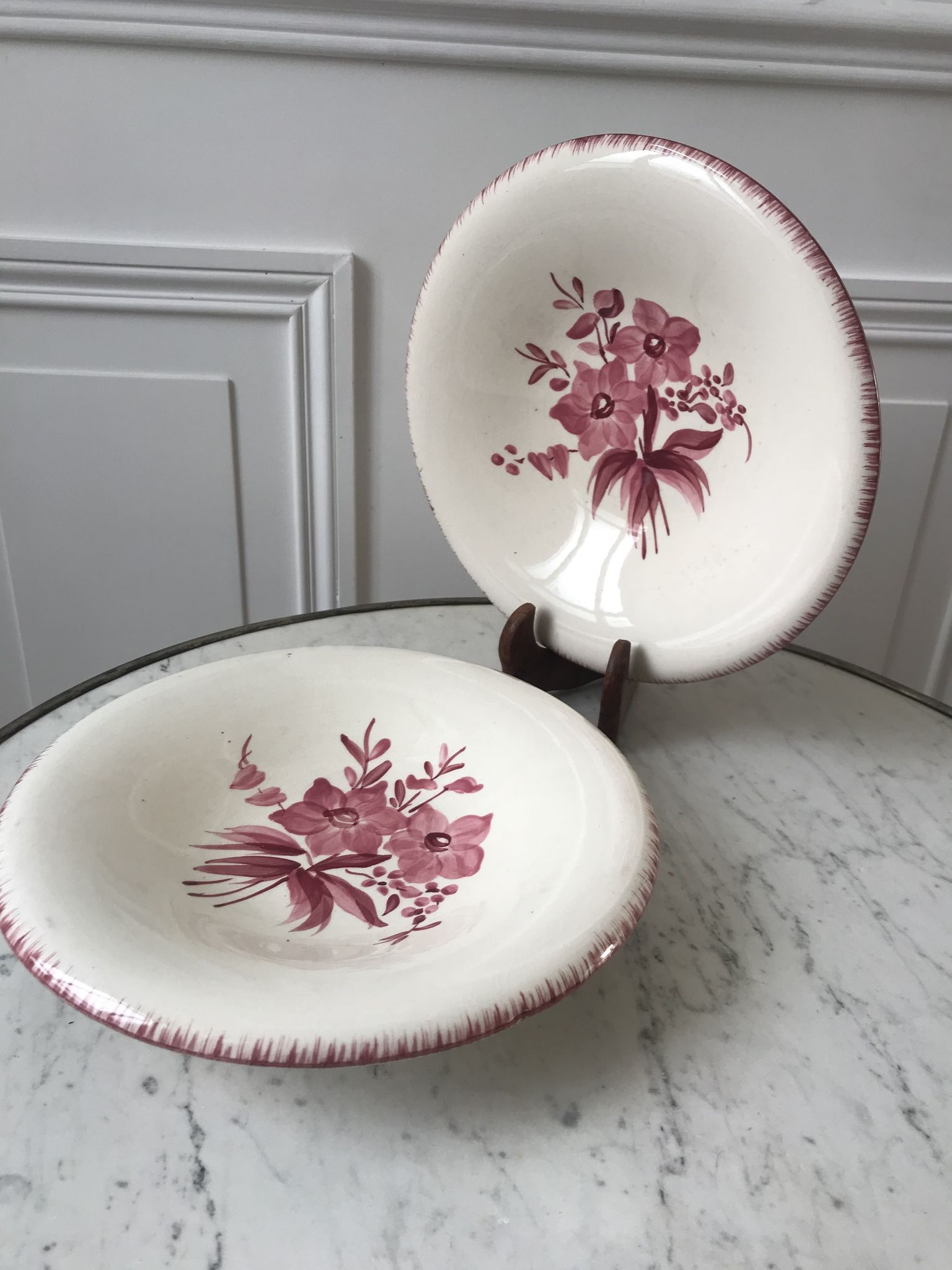 Duo de plats de service longchamp roses années 30-40