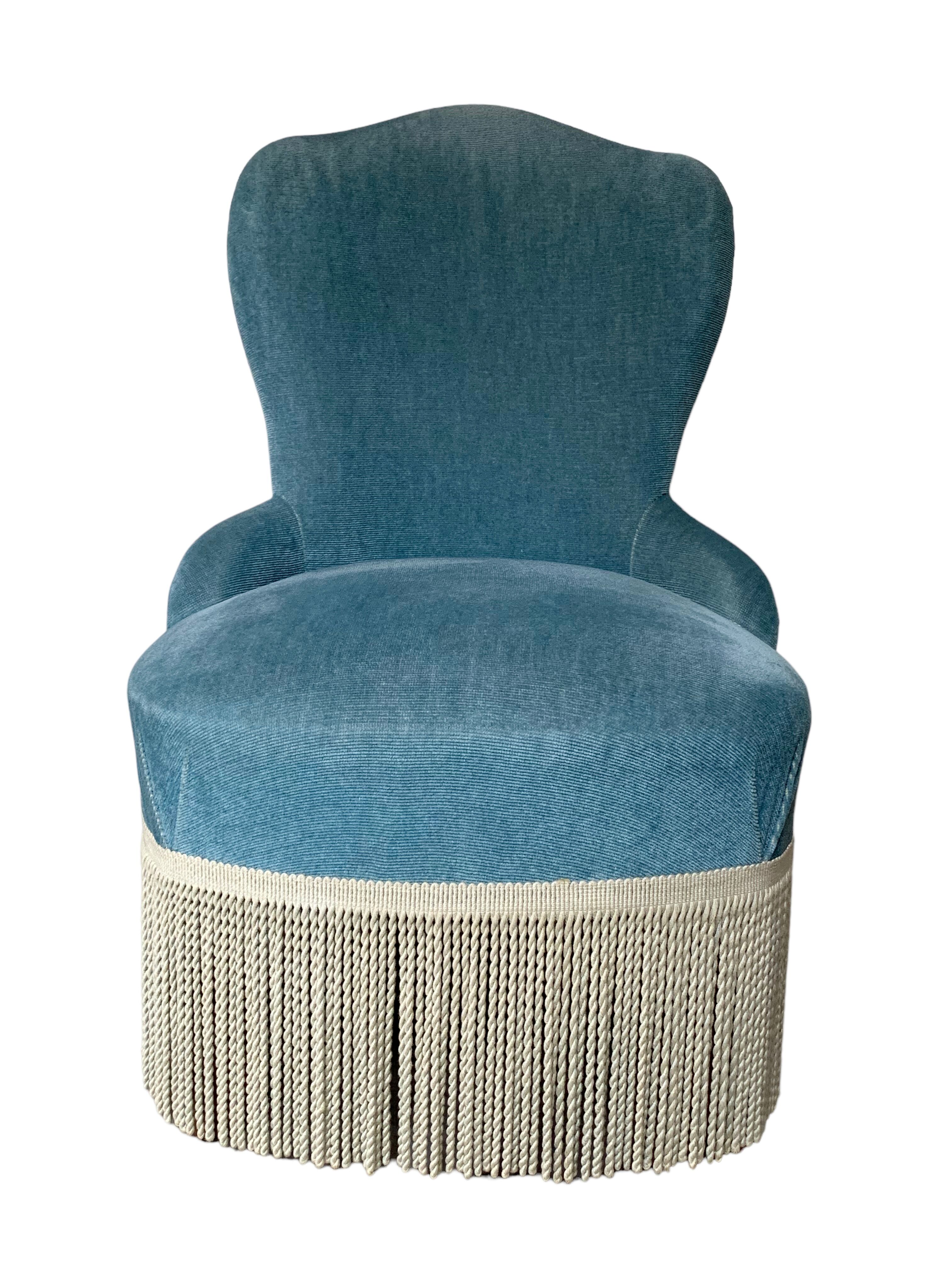 Paire de fauteuils crapaud velours bleu 1970