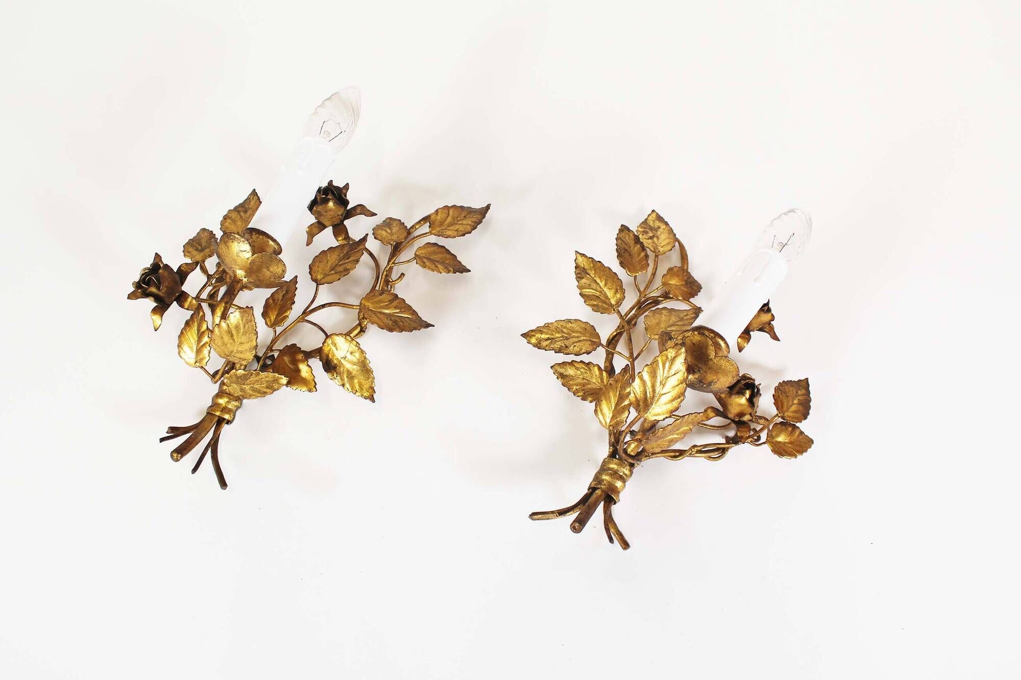 Pair of antique Gilt Italian Sconces – Italy 1960’s