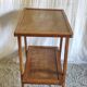 Table d'appoint moderniste en bois massif - années 50/60