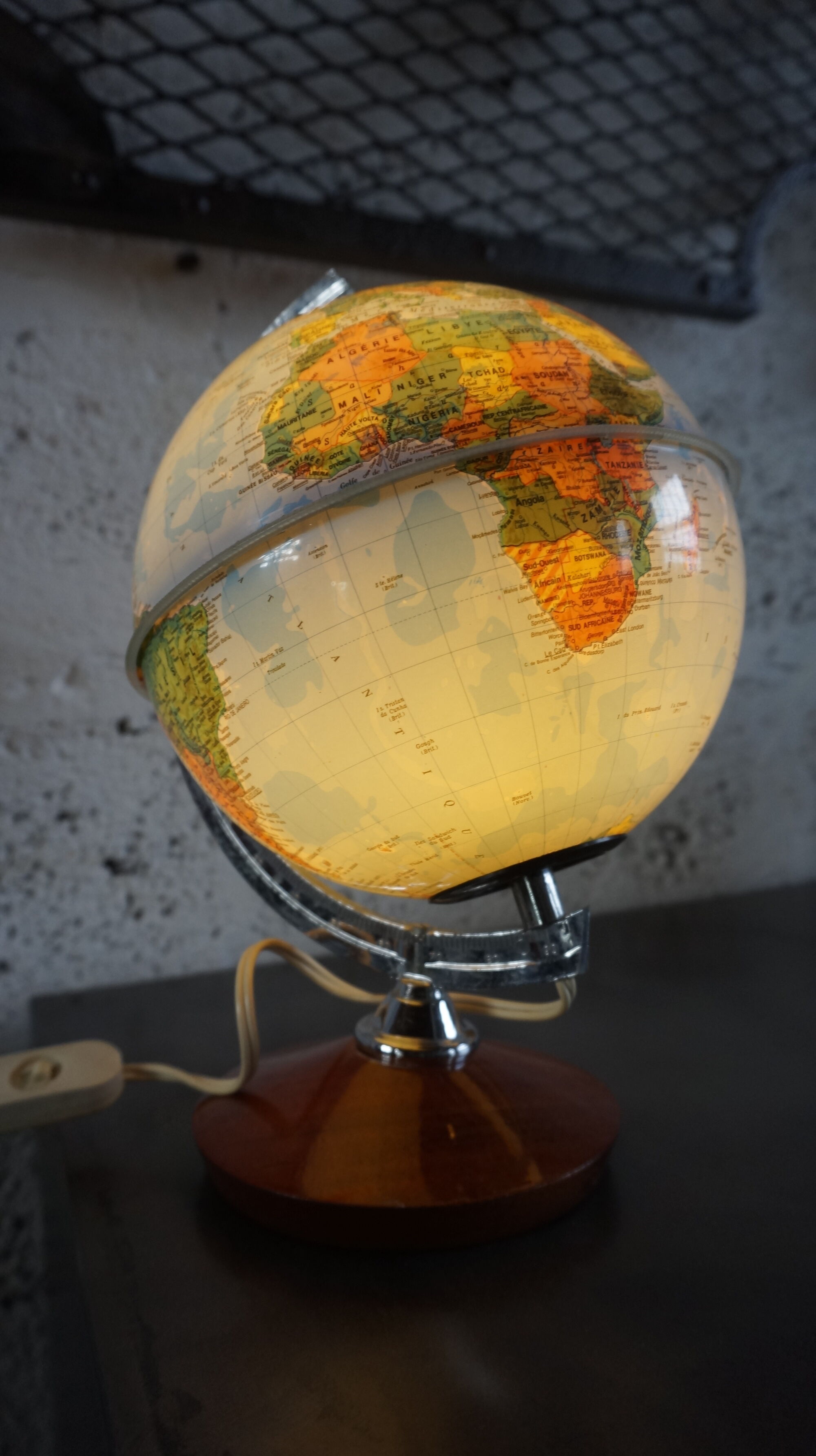 Mappemonde lumineuse