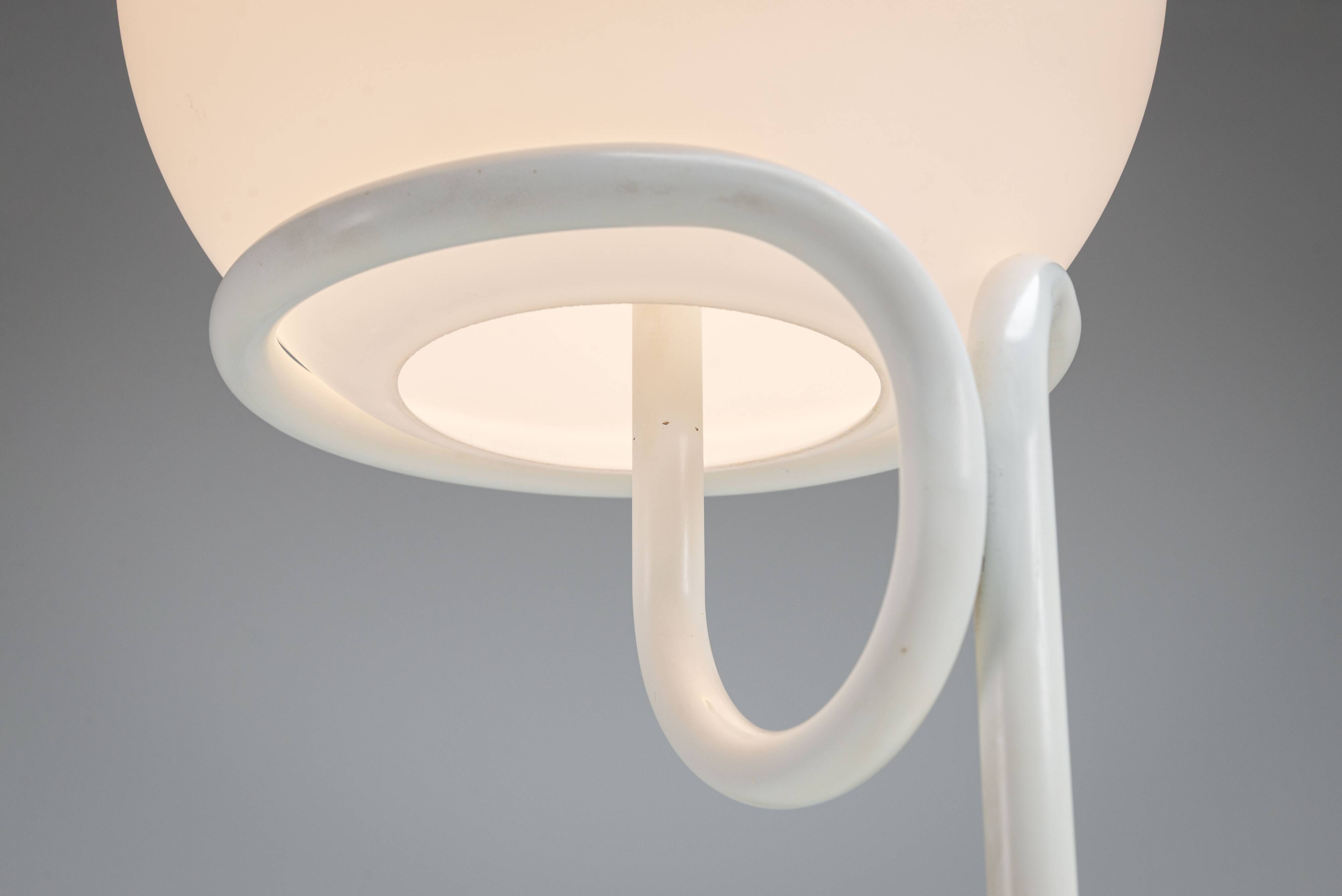 Lampe sur pied Globe par Aldo van den Nieuwelaar