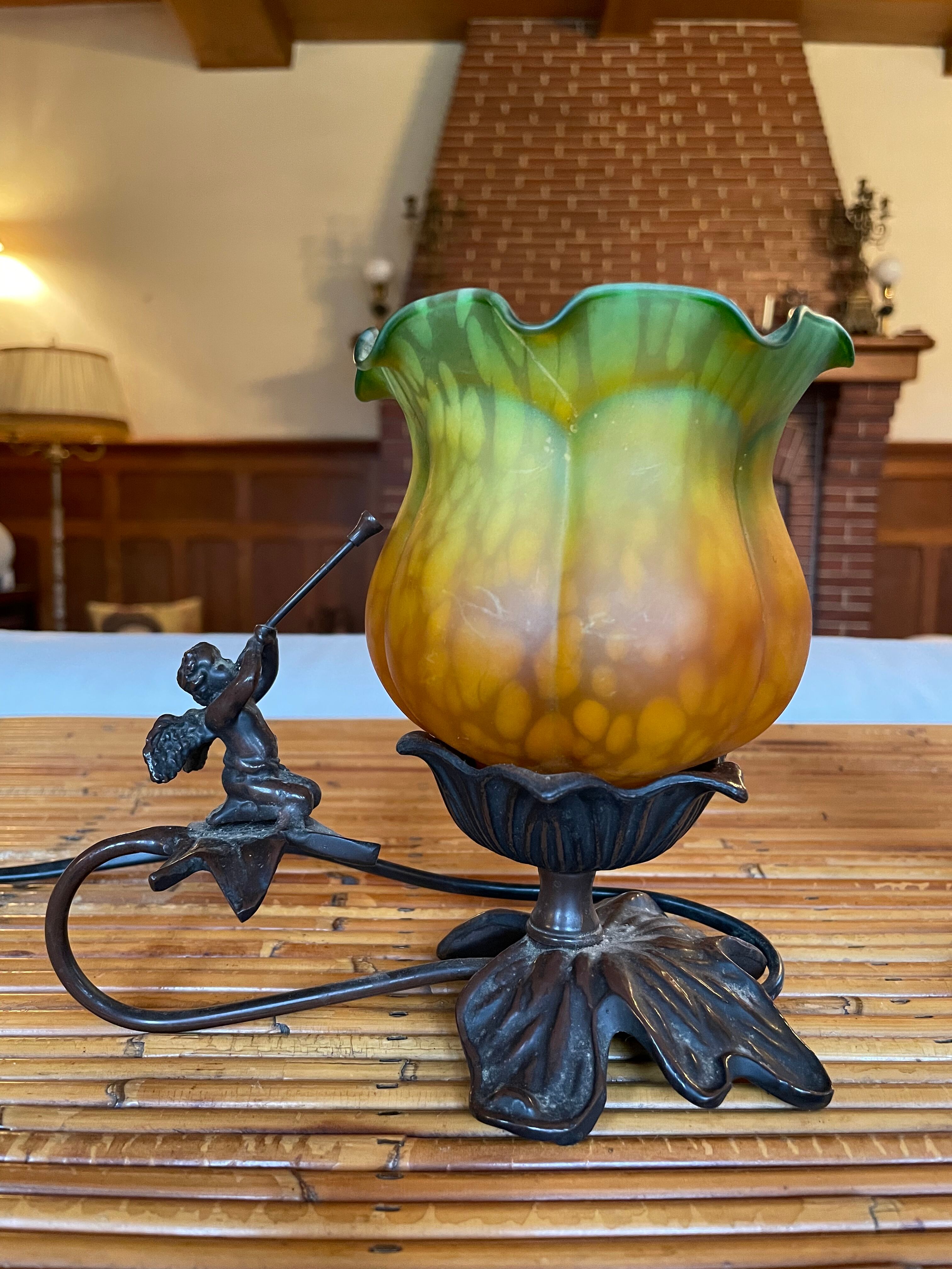 Pair of lamps cherubs bronze vintage glass paste
