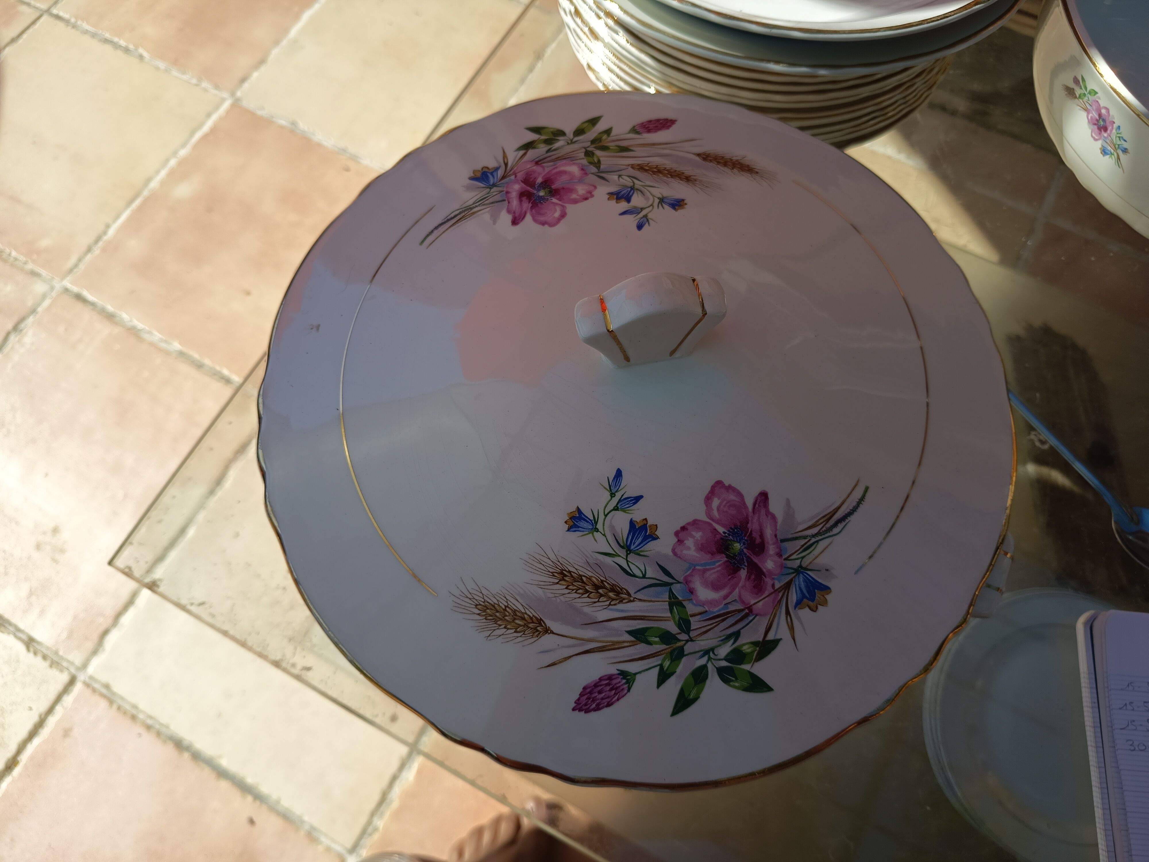 Soupière fleurale