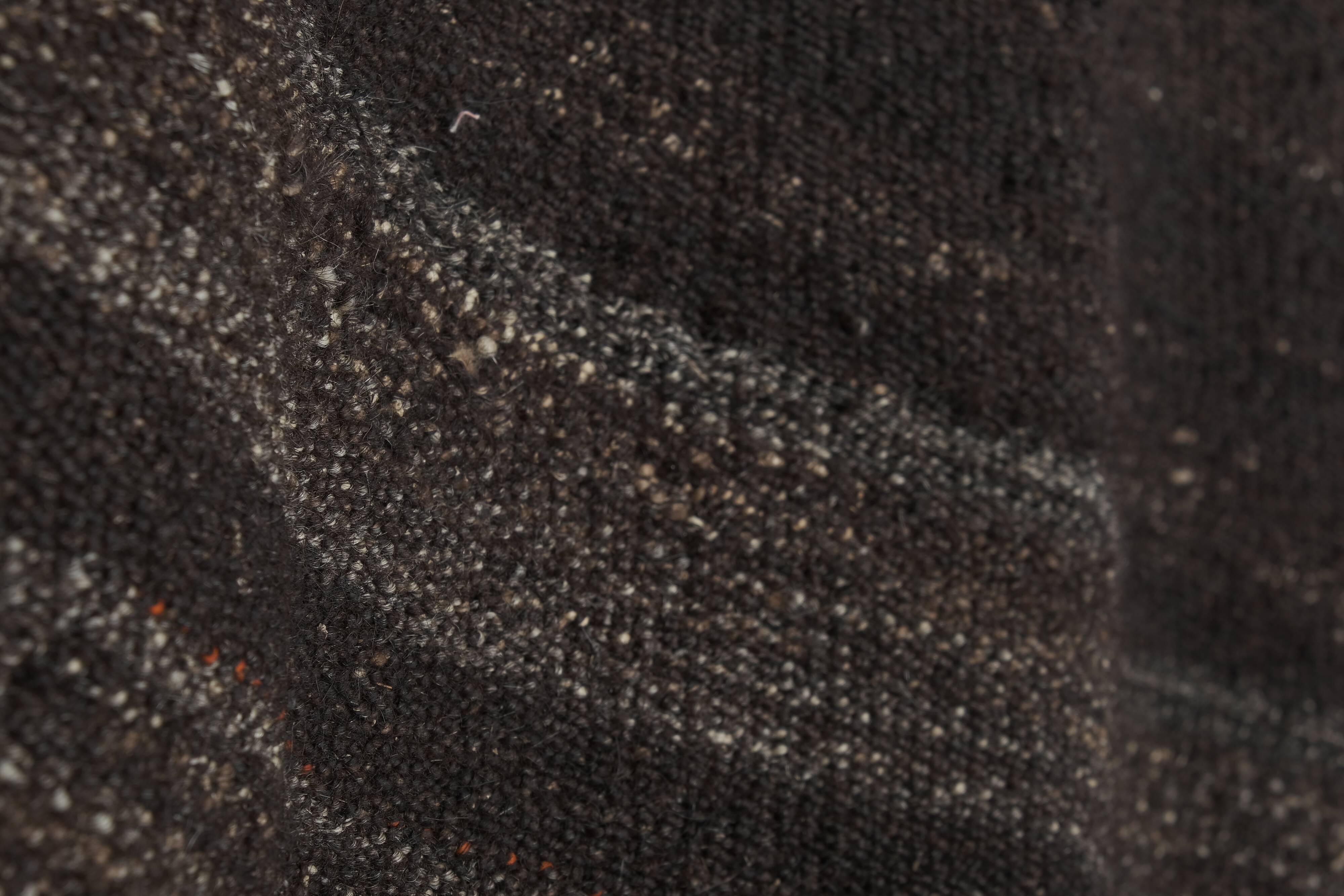 Vintage turkish rug from oushak, hand-woven 283x287 cm