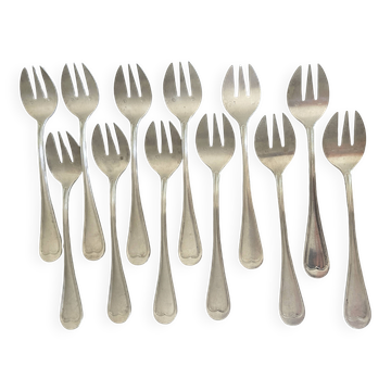 12 fourchettes à huîtres en métal argenté modèle Filet / Chinon