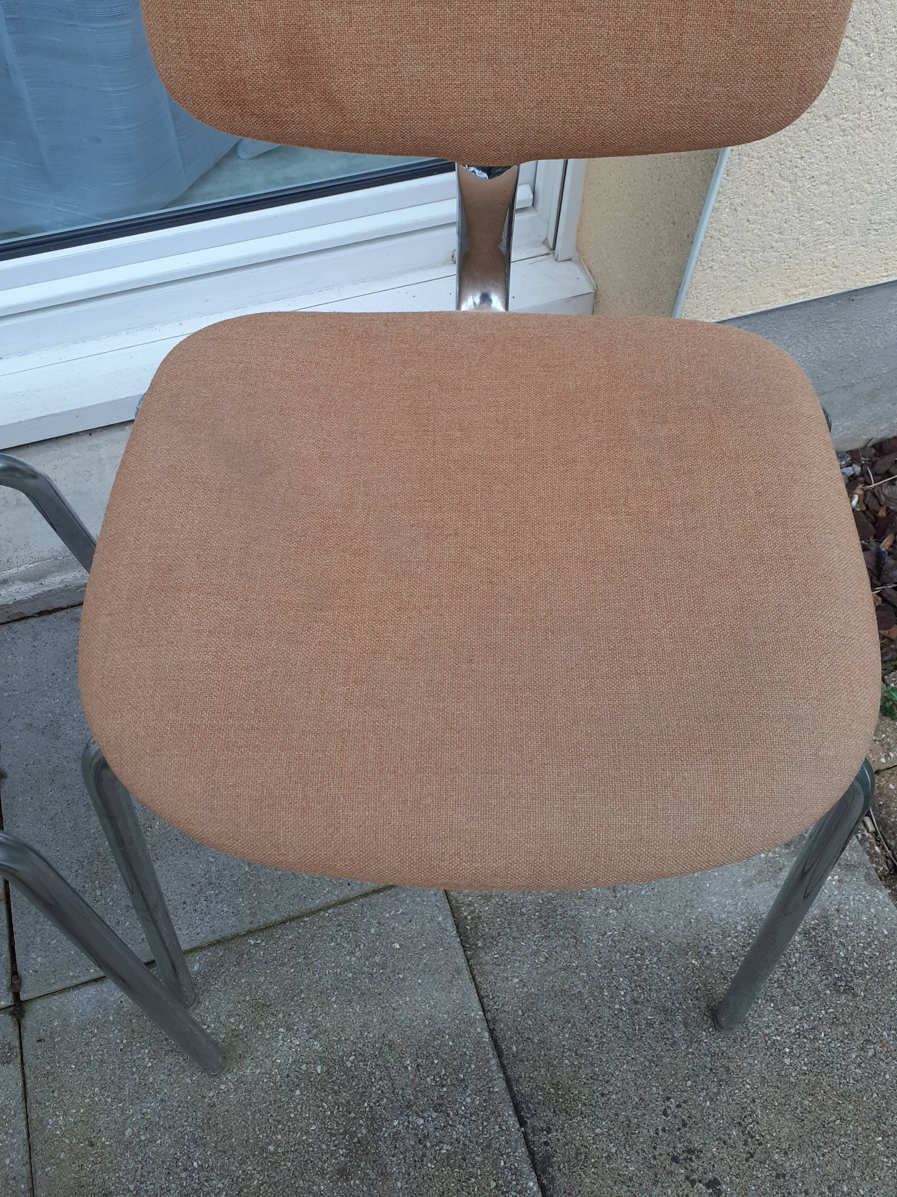 Set of 5 vintage chairs Strafor 1970