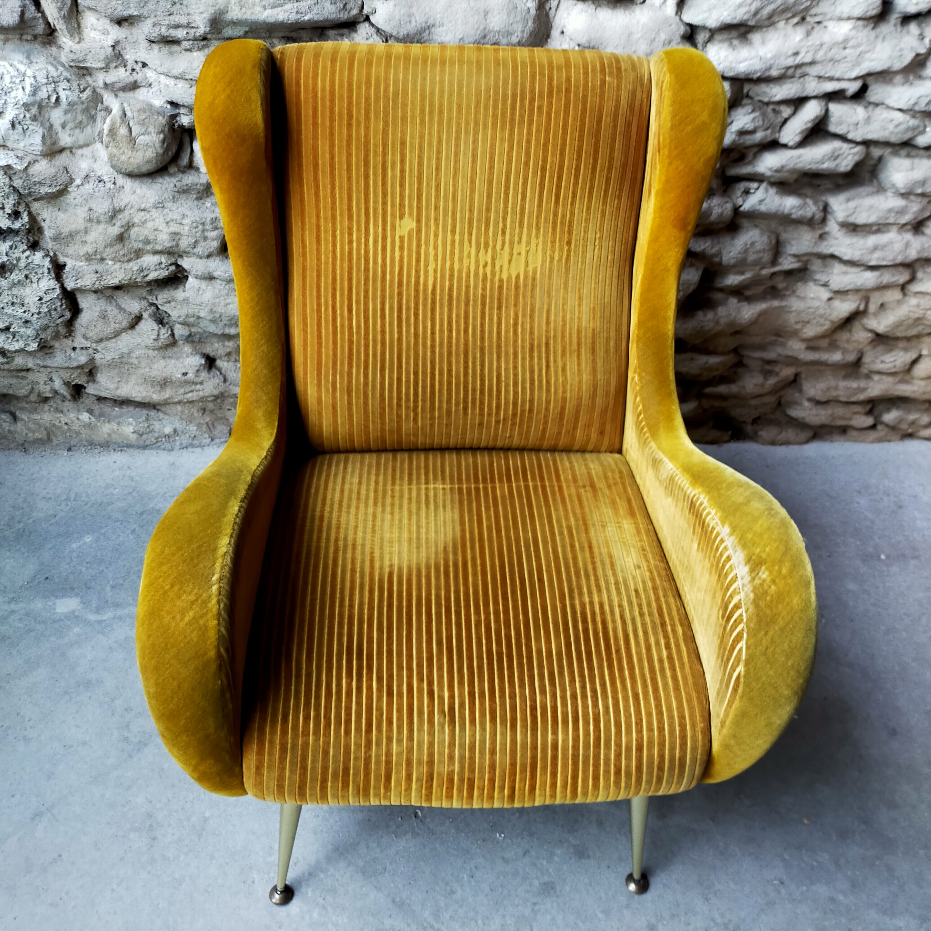 Pair of Italian design armchairs