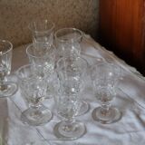 Petits verres à vin en cristal
