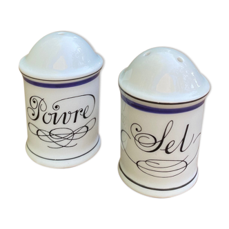 Porcelain pepper shaker from Auteuil