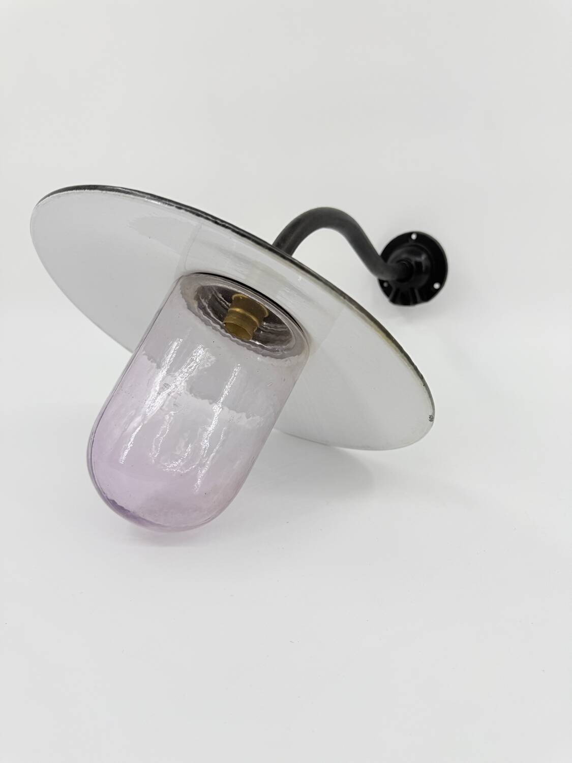 Court lamp