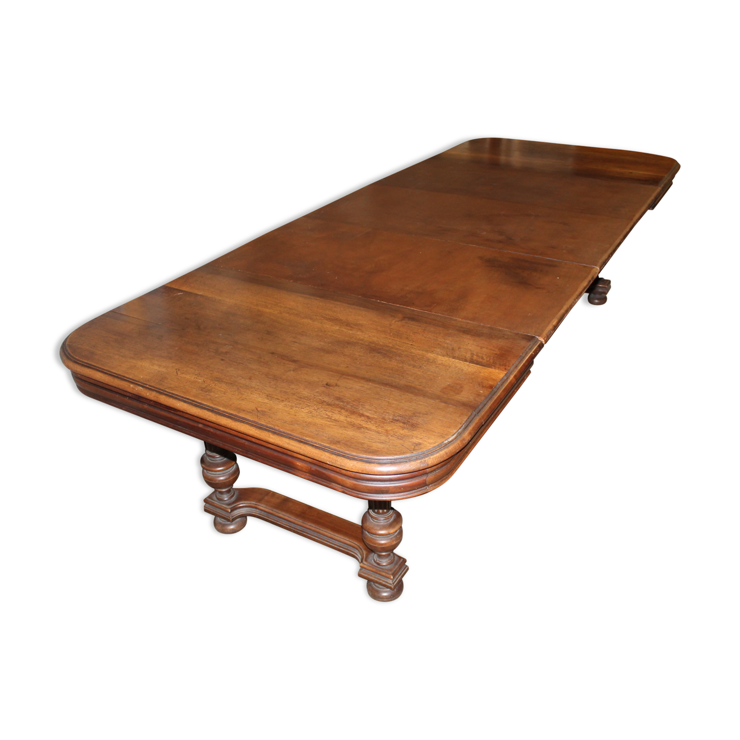 Expandable Henri II table