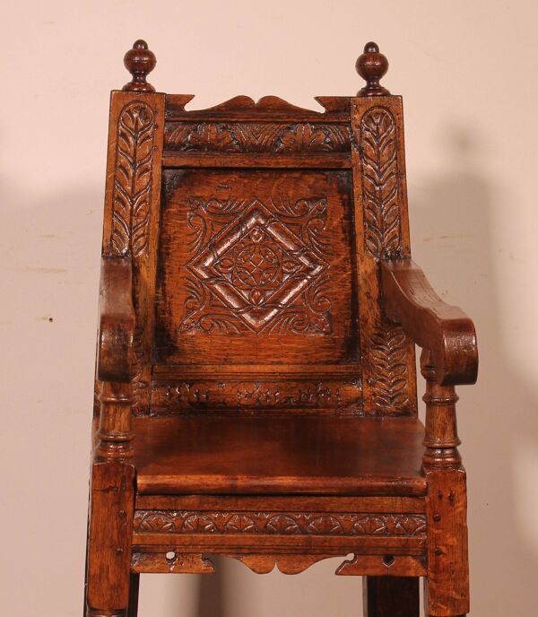 Chaise d'Enfant Haute époque En Chêne Du 17 ° Siècle