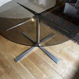 Tulip leg table