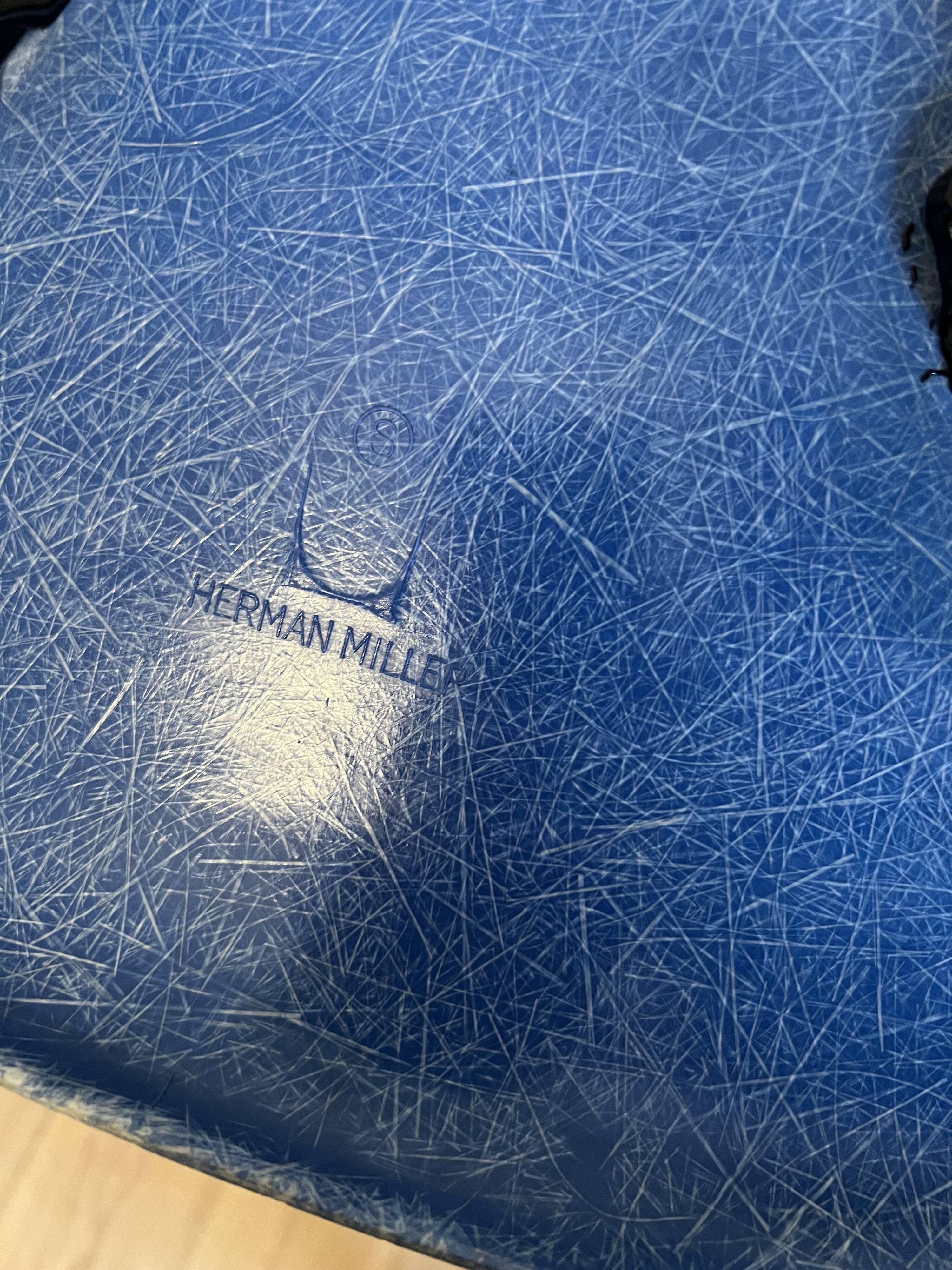 Dsw us herman miller charles et ray eames 50s blue medium knoll space age