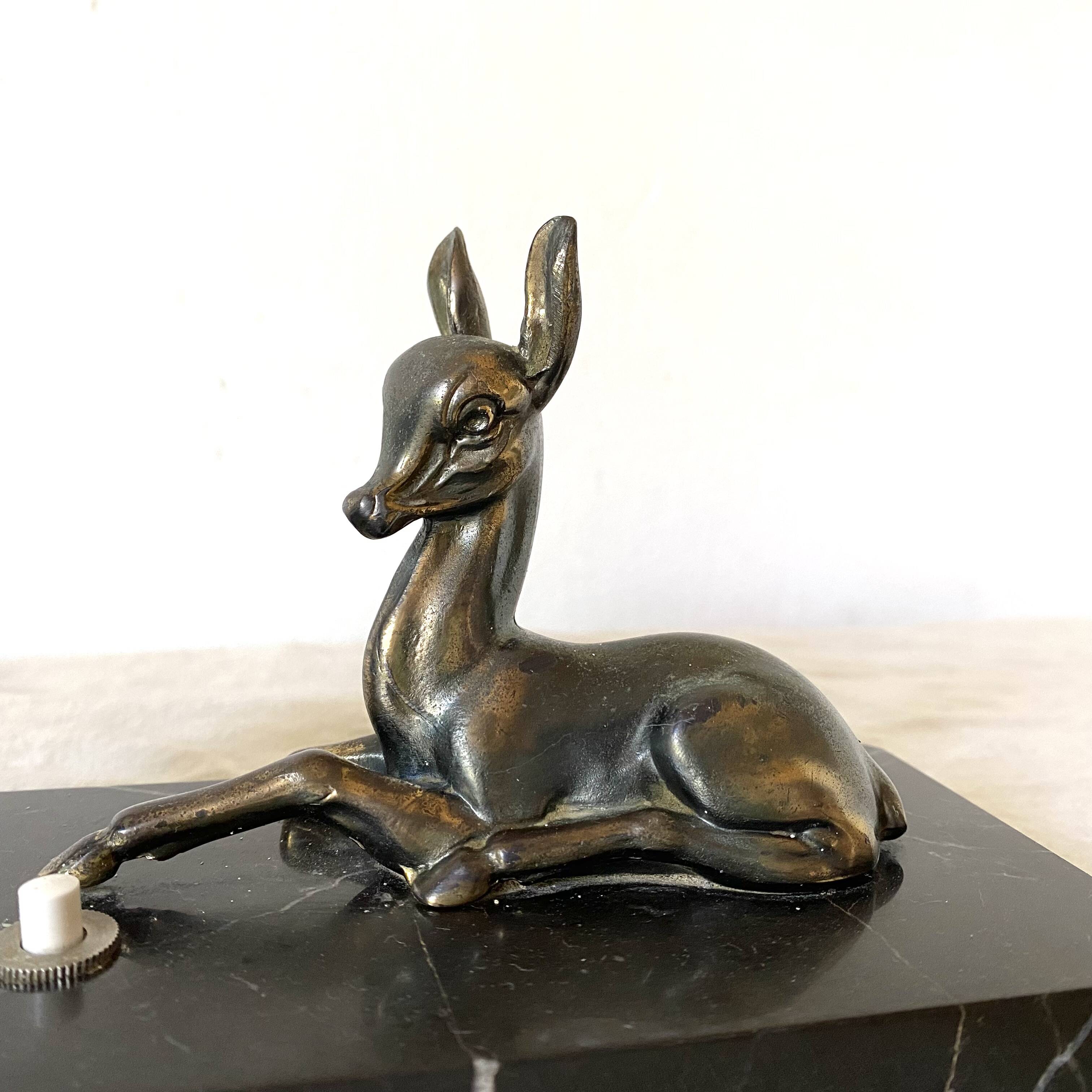 Lampe veilleuse art déco marbre et faon en régule