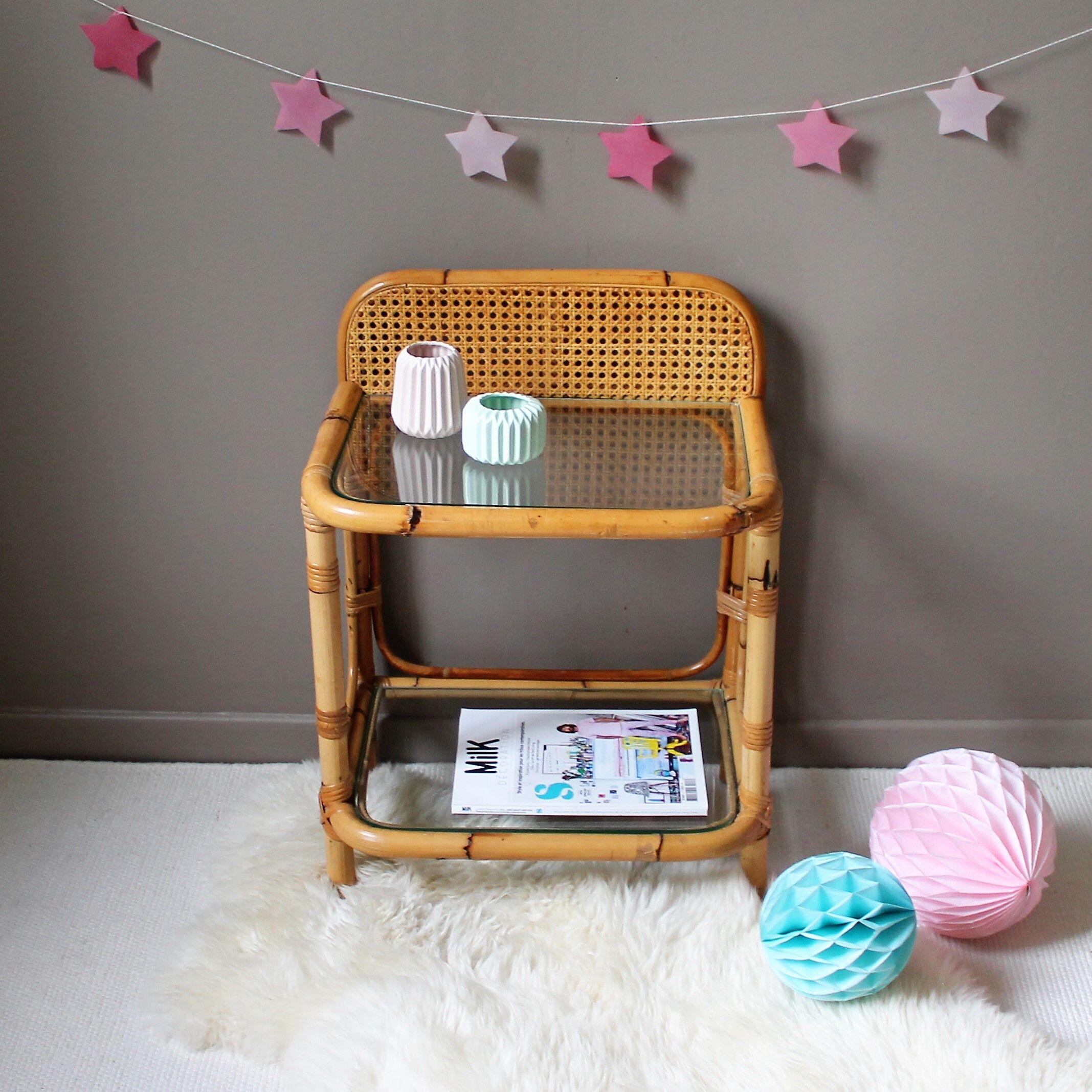 Vintage booster table