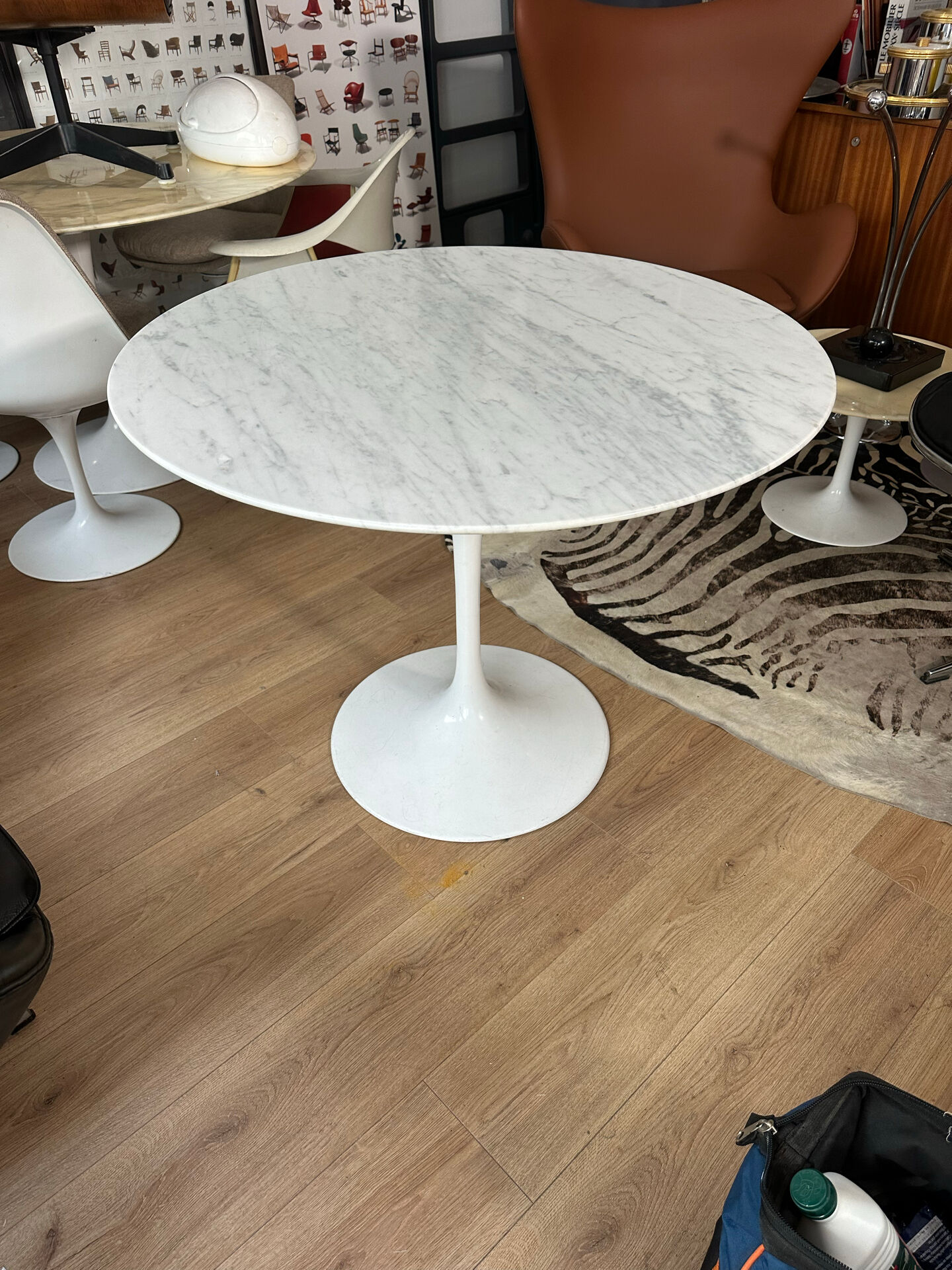 Table à manger tulipe Eero Saarinen pour Knoll