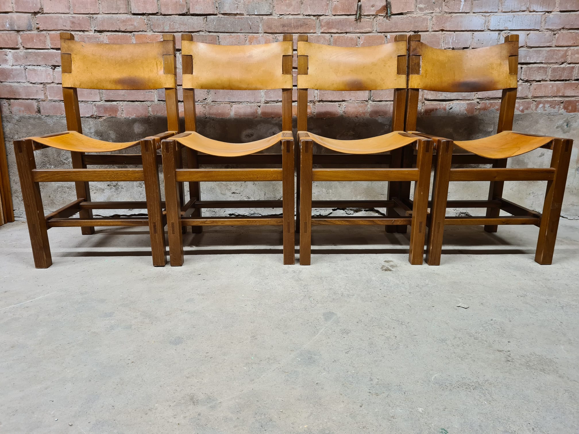 Set of 4 Maison Regain leather chairs