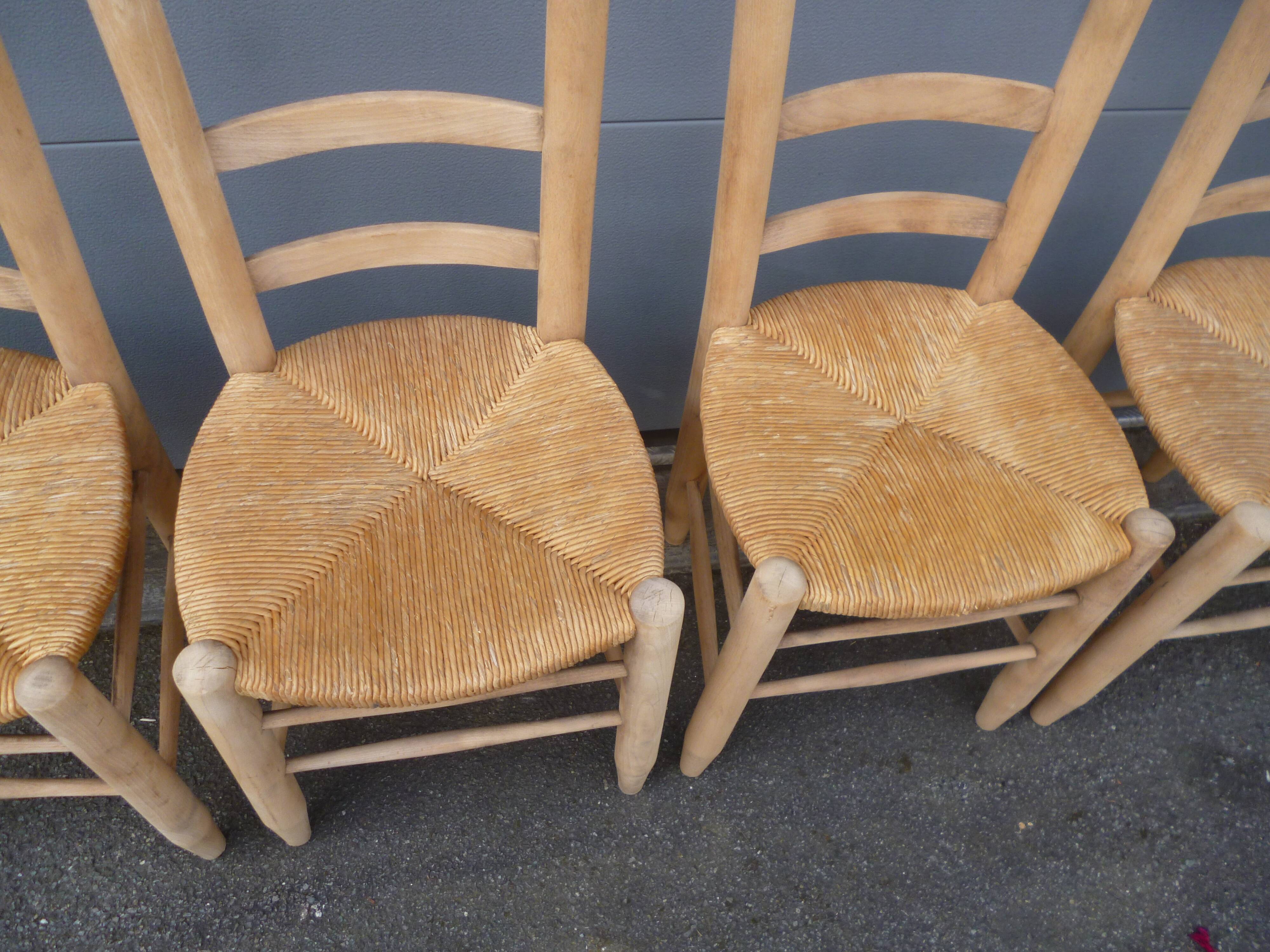 Suite of 4 mulched chairs