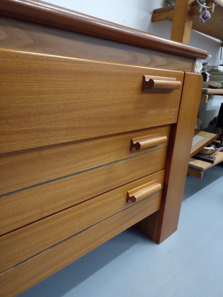 Oak-plated dresser 1980