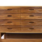 Commode à tiroirs en cerisier du milieu du siècle par Heals