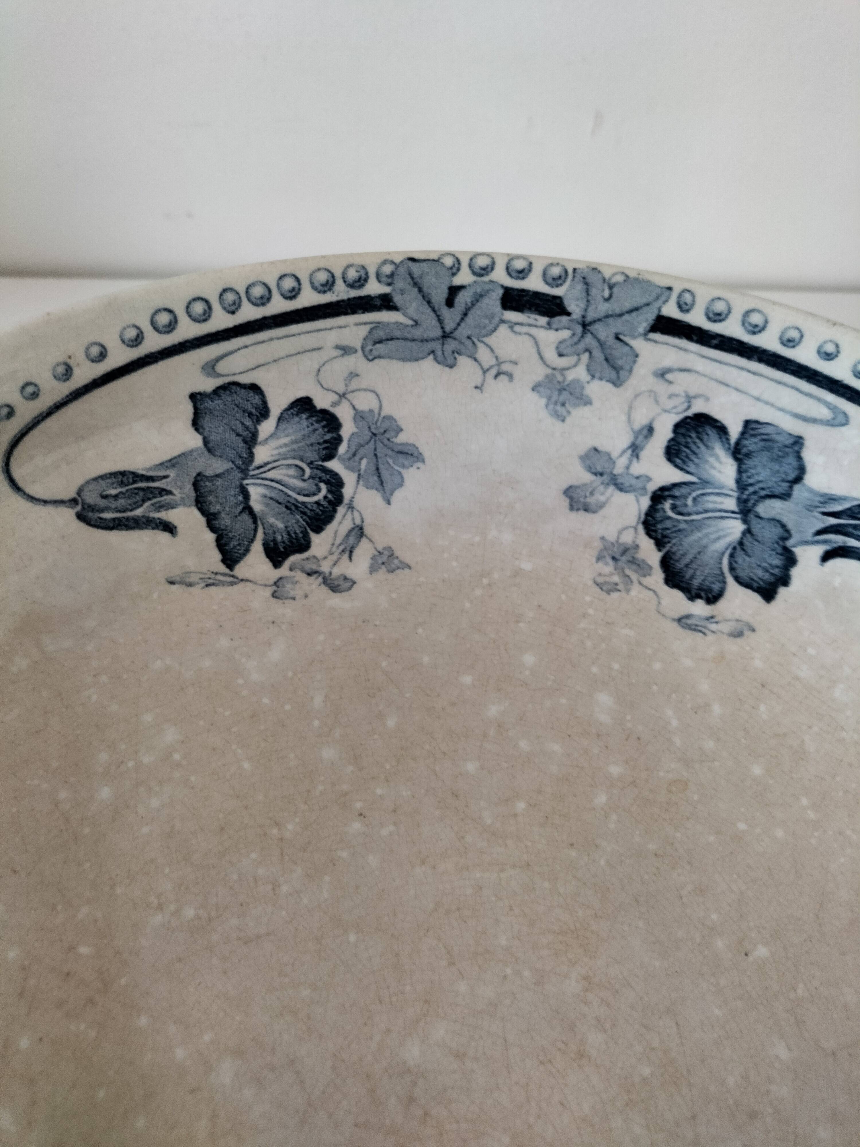 Compote dish with pedestal – SFNO stamp (circa 1890-1910)