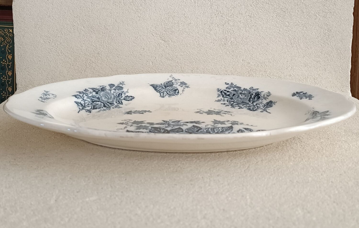 Large flat oval iron earth