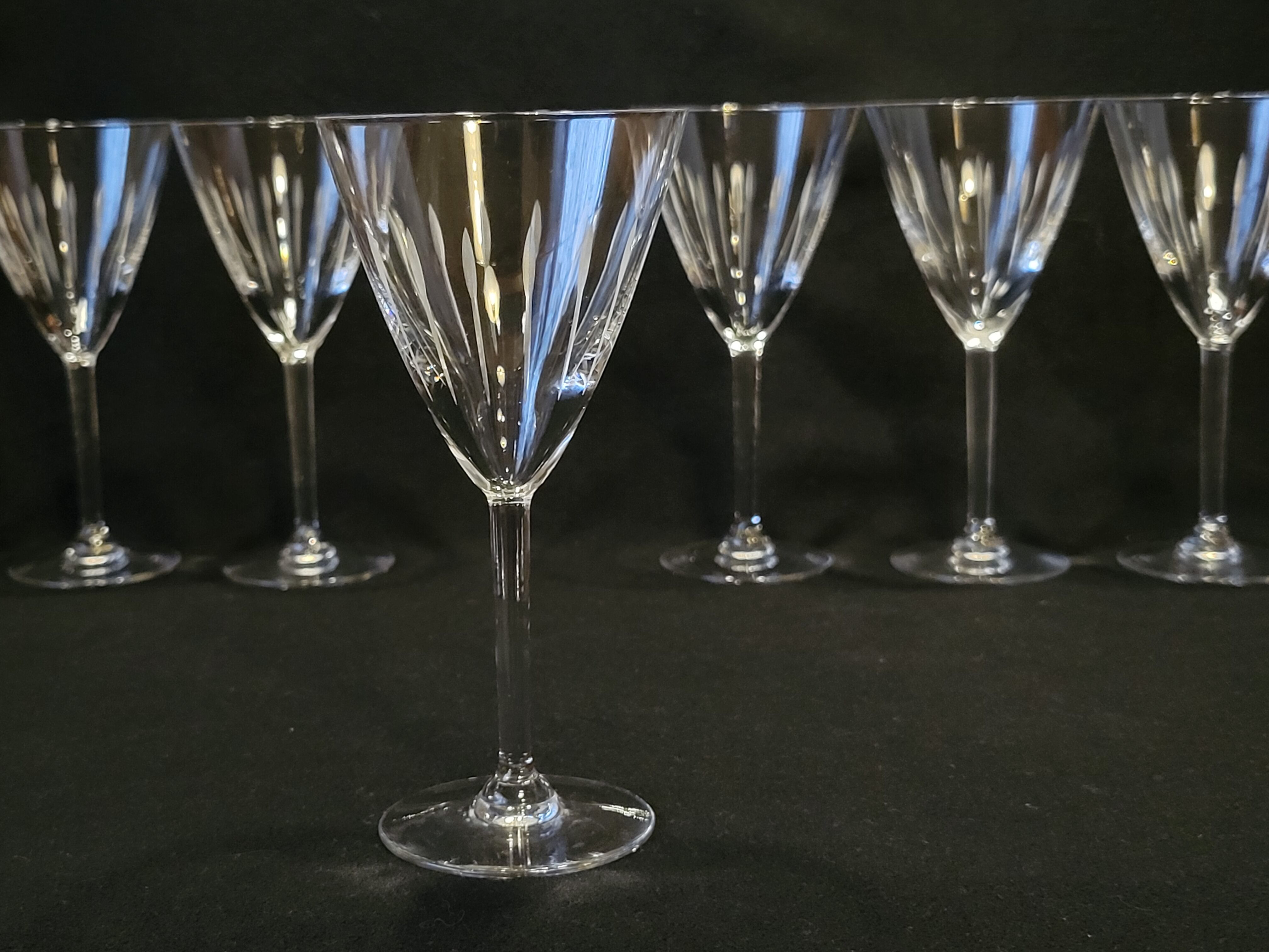 6 wine / port glasses in Baccarat cut crystal? 1930s