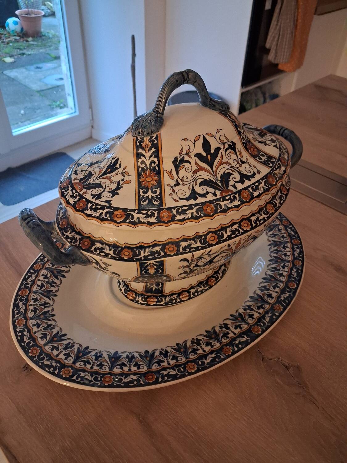 Antique Gien soup tureen