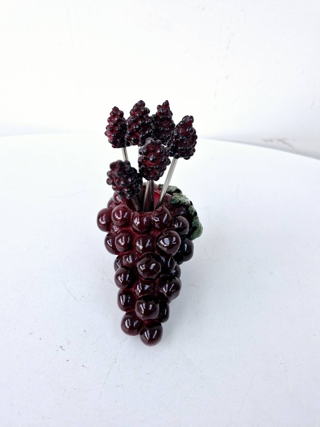 Vintage 80's Spade Holder in the Shape of a Bunch of Grapes