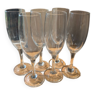 6 flutes champagne wine