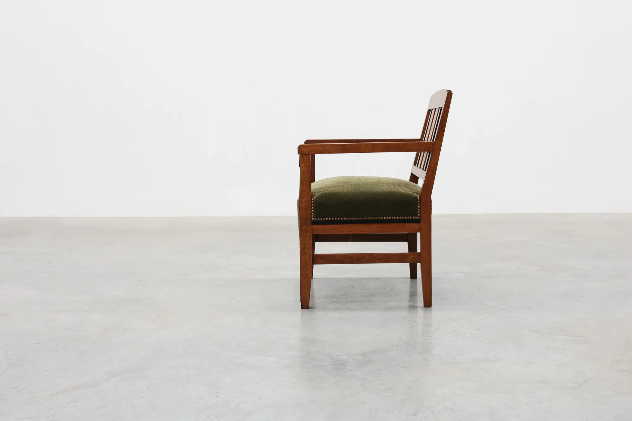 Amsterdamse School Oak Armchair with Green Velvet Seat, Netherlands, 1920s