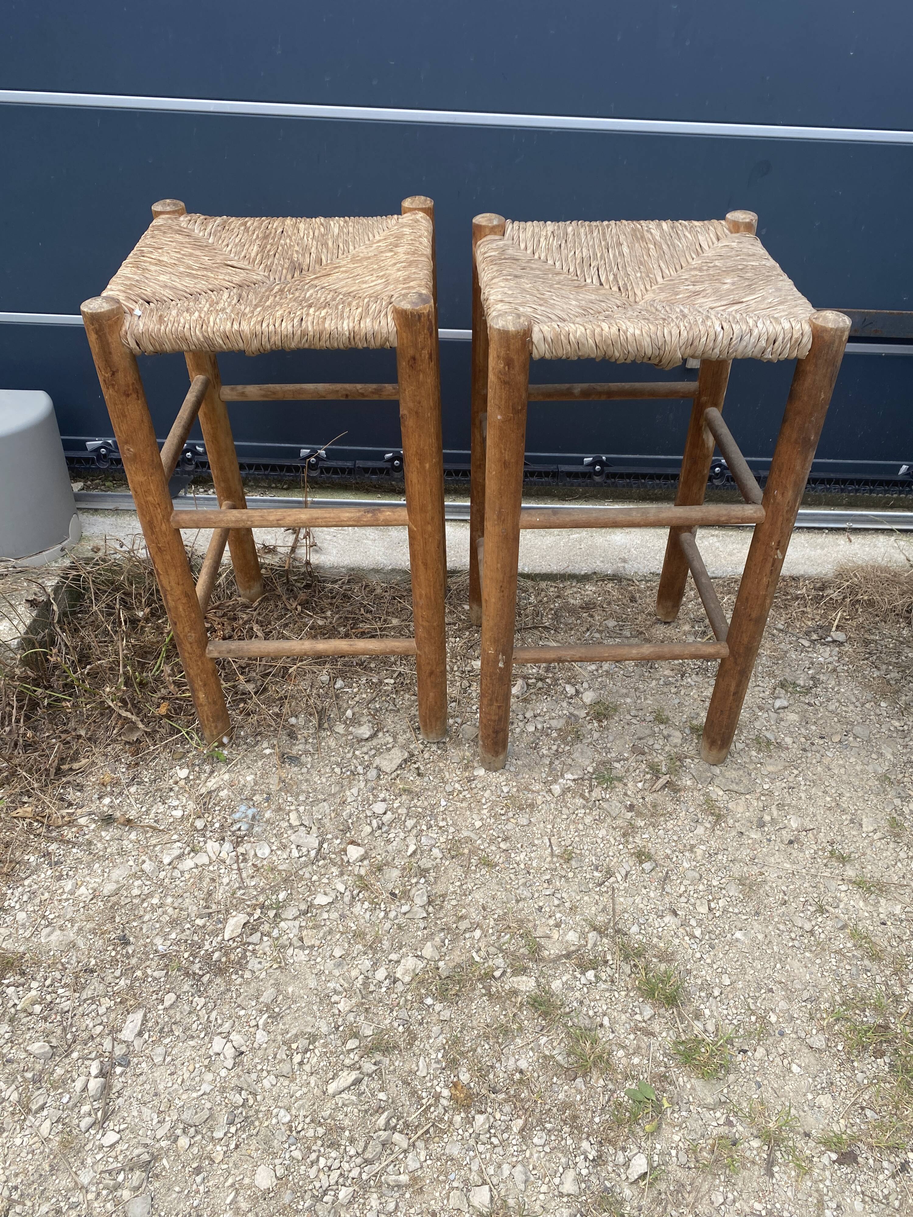 2 stools