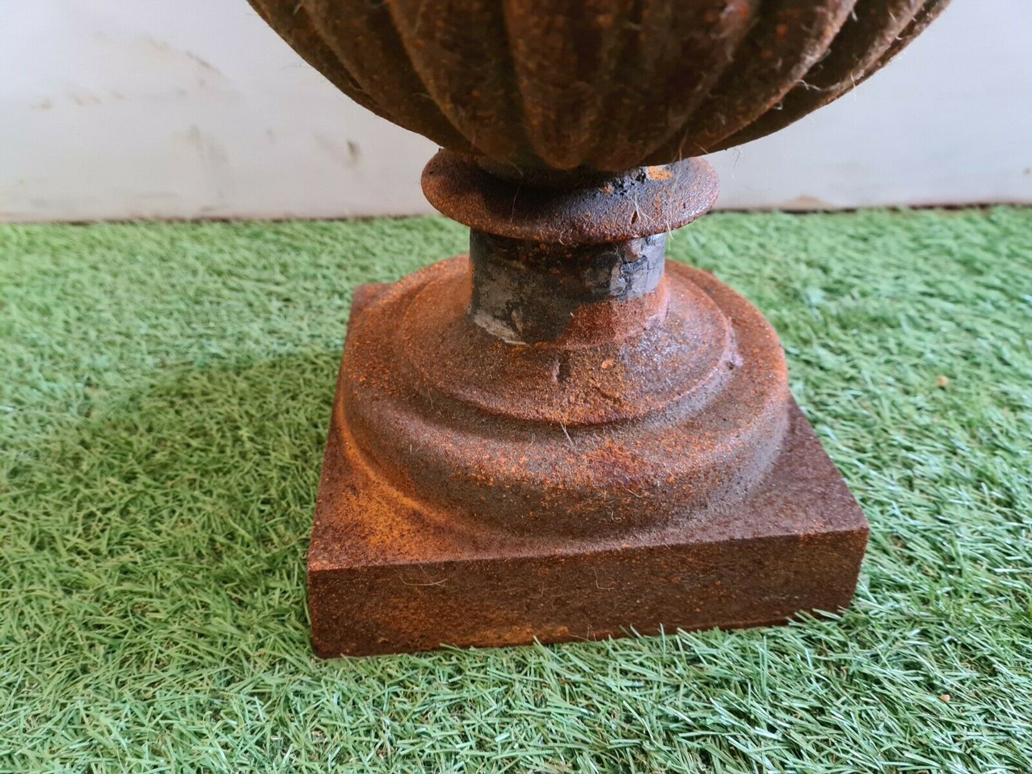 vase médicis en fonte