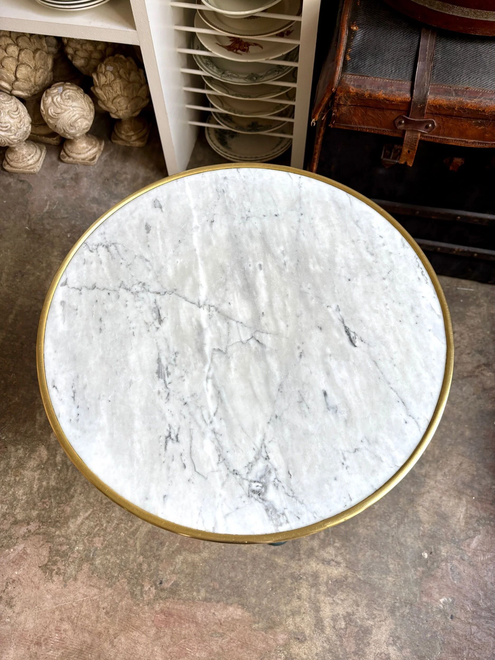 Bistro table in marble and green cast iron ⌀ 50.5 cm