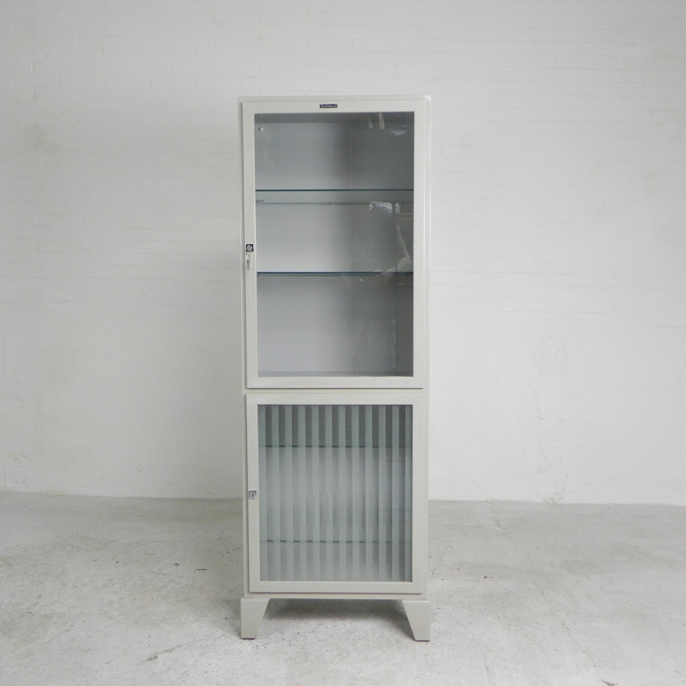 Steel doctor's cabinet, medicine cabinet, Oostwoud, 1960s