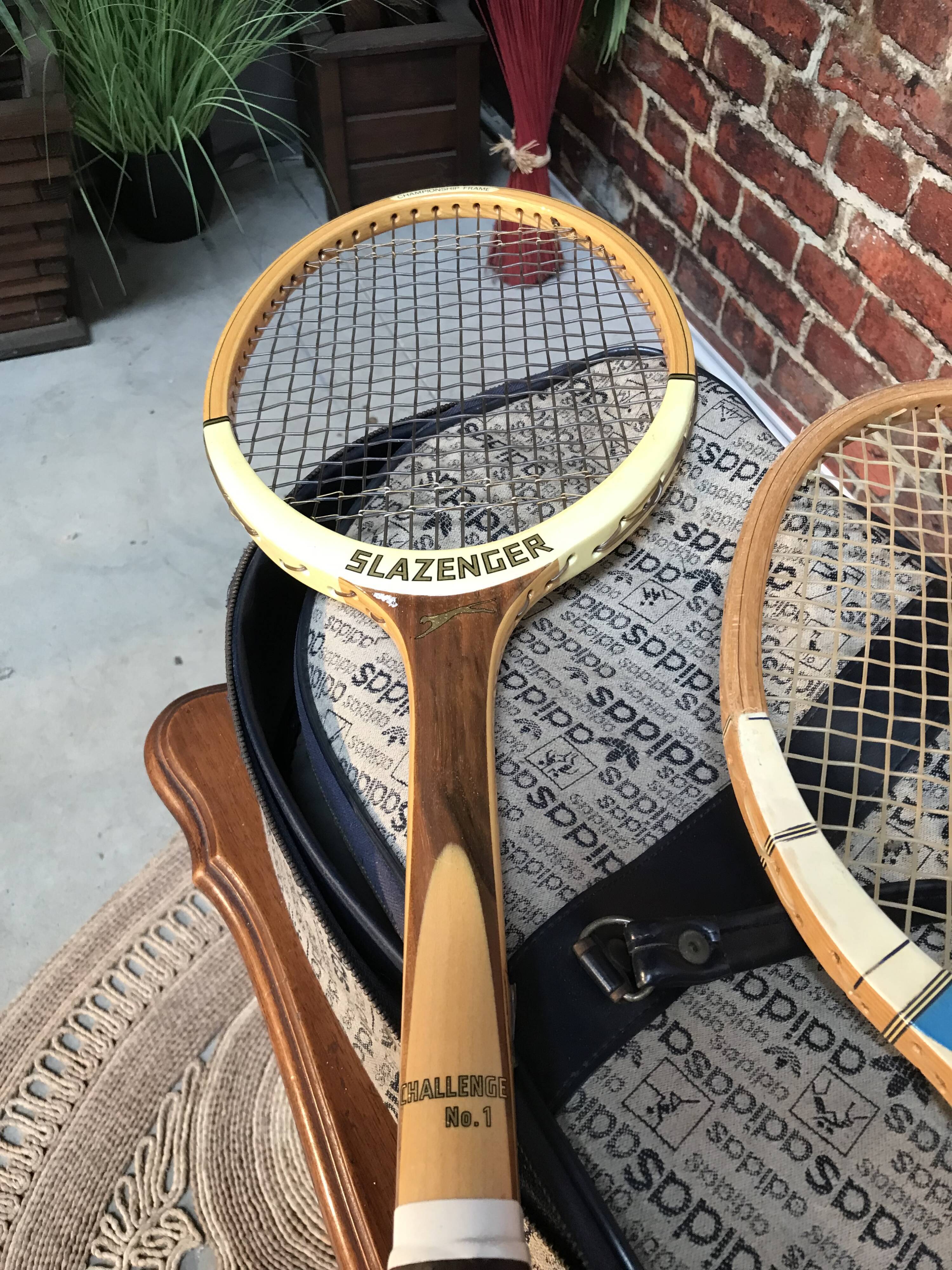 Set of 3 vintage tennis rackets with bag