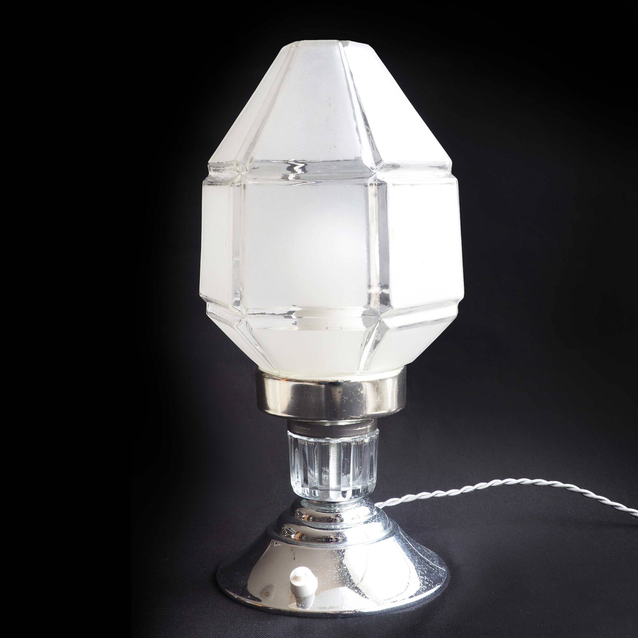 Art Deco lamp with faceted glass