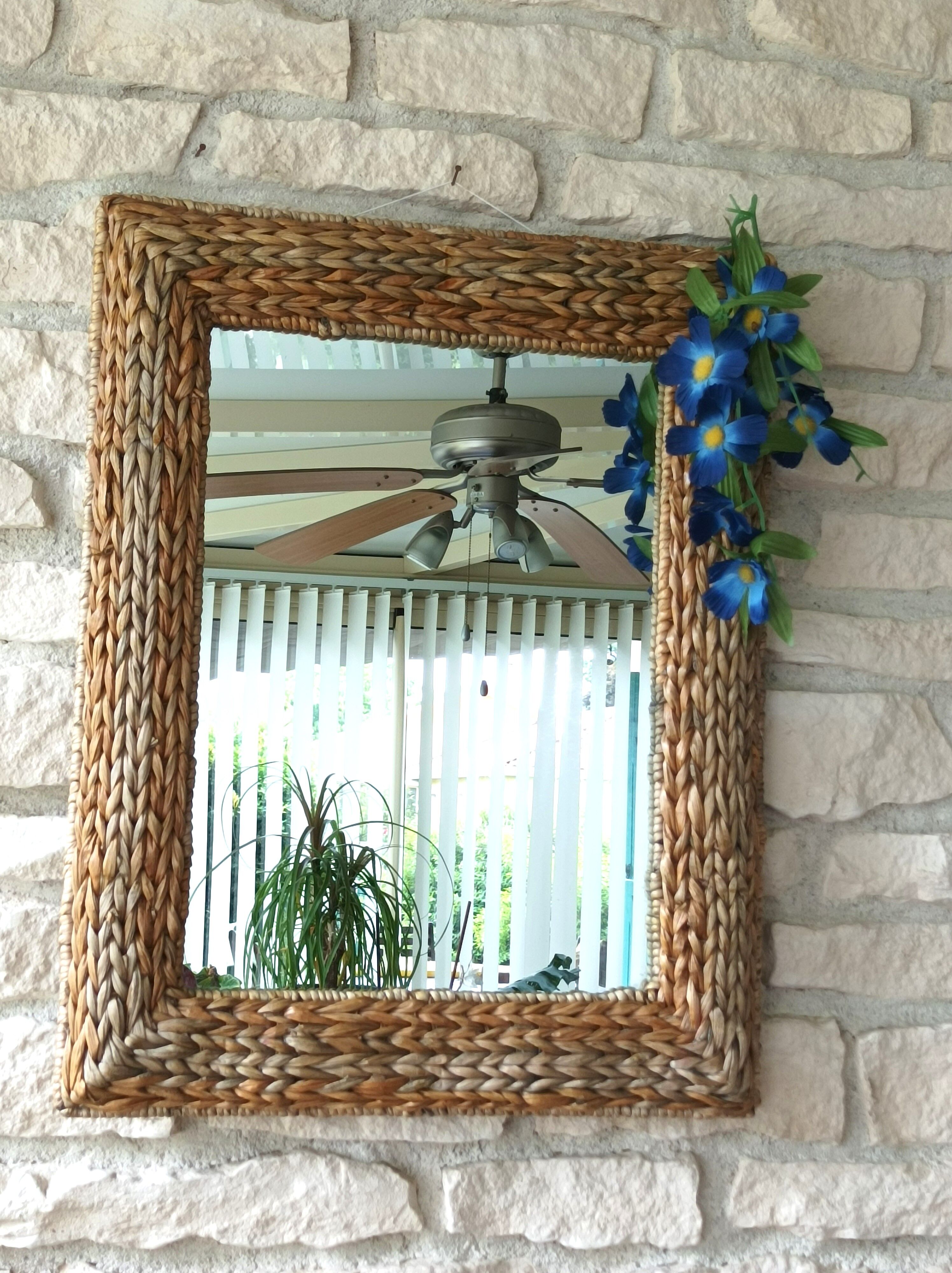 Rectangular rattan mirror 60X47