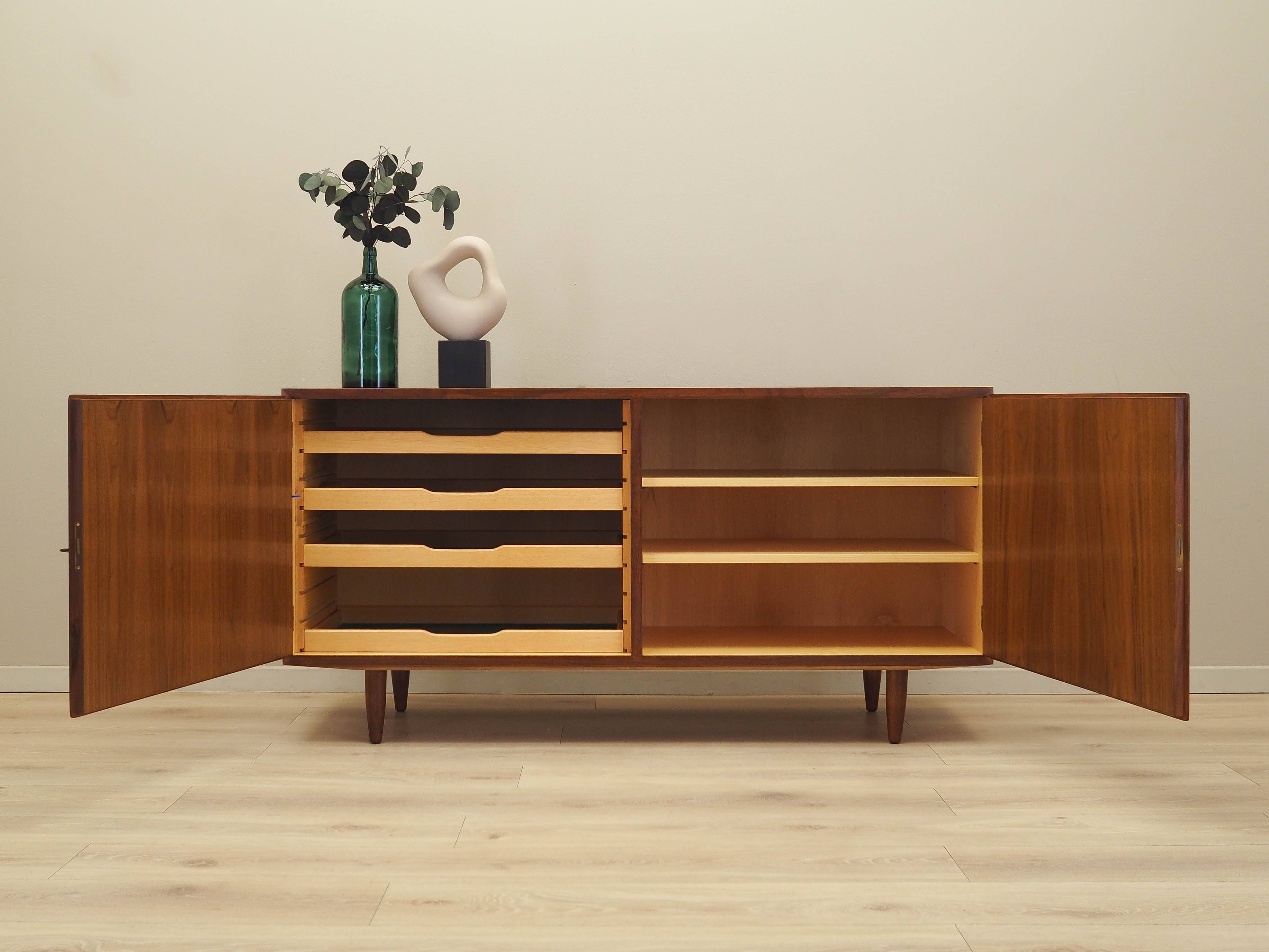 Walnut cabinet, Danish design, 1970s, designer: Carlo Jensen, manufacturer: