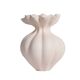 Vase blanc mat sculptural, décoration intérieure minimaliste moderne